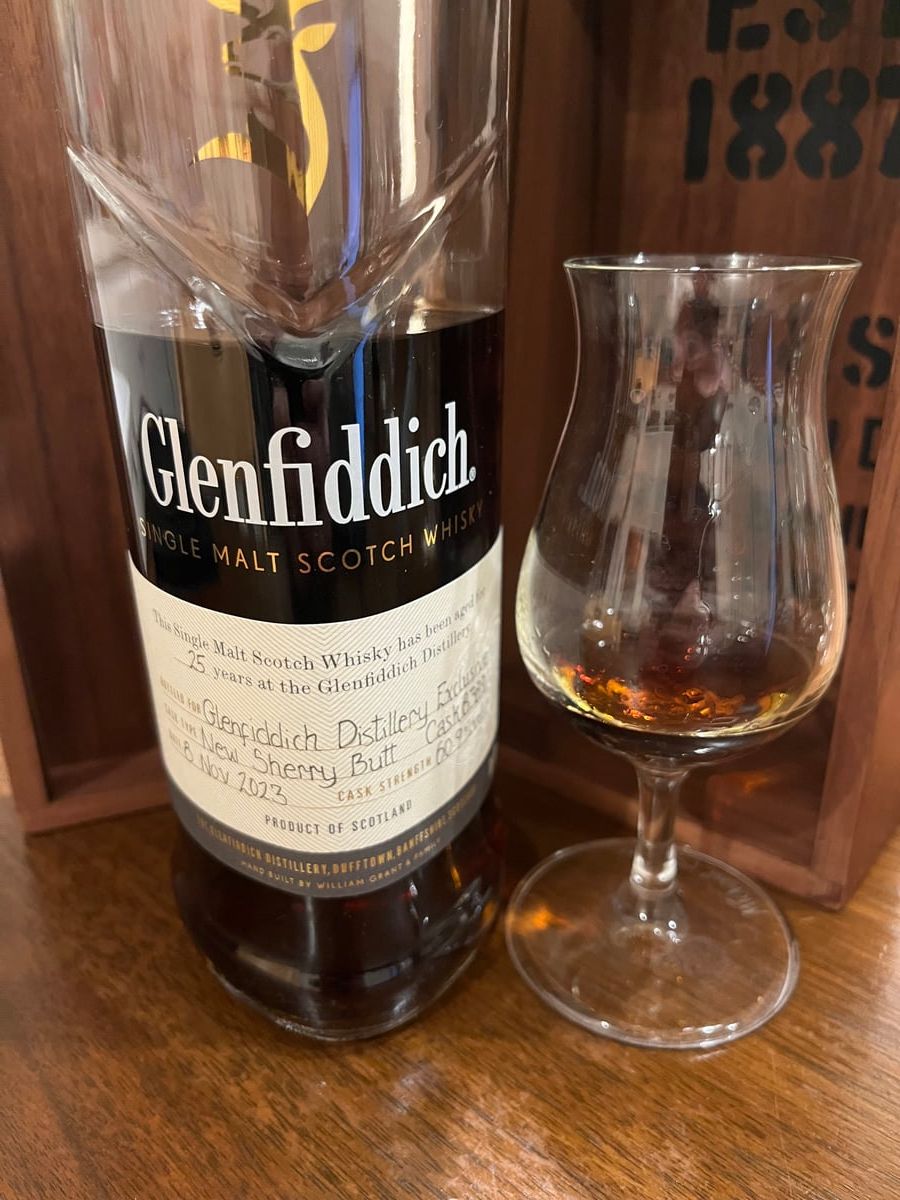グレンフィディック 25年 オフィシャル 蒸溜所限定 #8389
